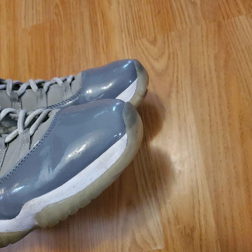 NIKE CT8012-005 Air Jordan 11 Retro High Cool Grey 2021  Size 10 - Picture 4 of 13